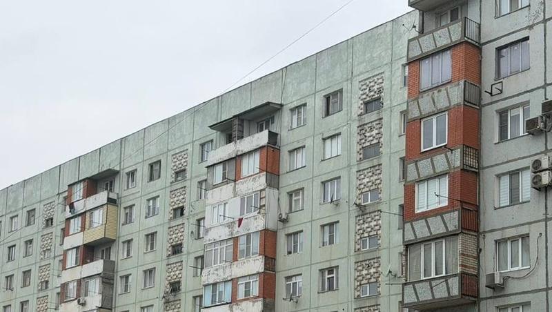 Прокуратура Дагестана: спасти выпавшего из окна мальчика помешал шлагбаум