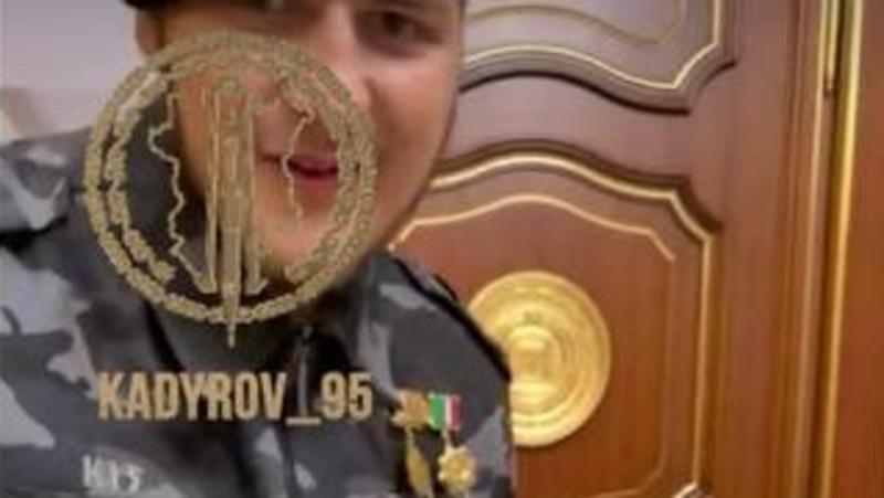 Рамзан Кадыров опубликовал видео с «воскресшим» сыном-орденоносцем Адамом