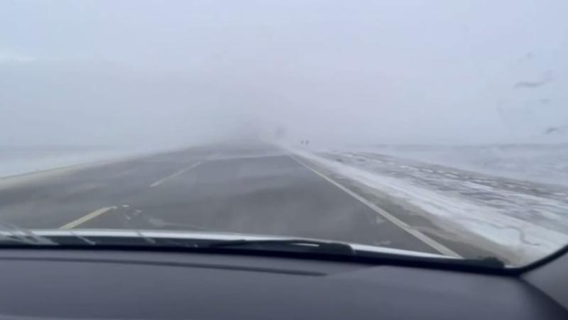 Сотрудники ГИБДД предупреждают водителей о непогоде в Петровском округе