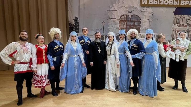 Ставропольцы выступили с кавказскими танцами в зале при Храме Христа Спасителя
