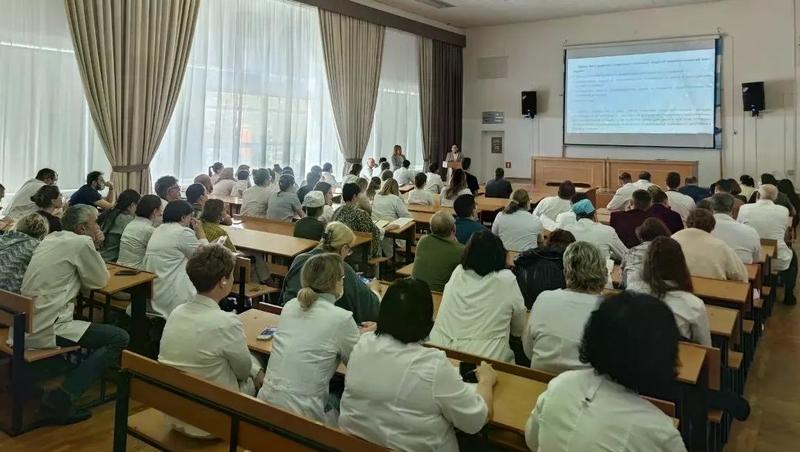 В ставропольской больнице медиков учили говорить с пациентами без конфликтов