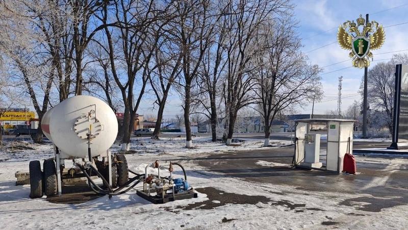 Владельца заправки на Ставрополье оштрафовали на 200 тыс. рублей за нарушения