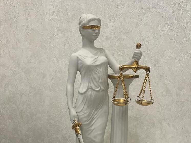 Во Владикавказе перед судом предстанет экс-адвокат, обвиняемая в мошенничестве с недвижимостью на 3,5 млн рублей