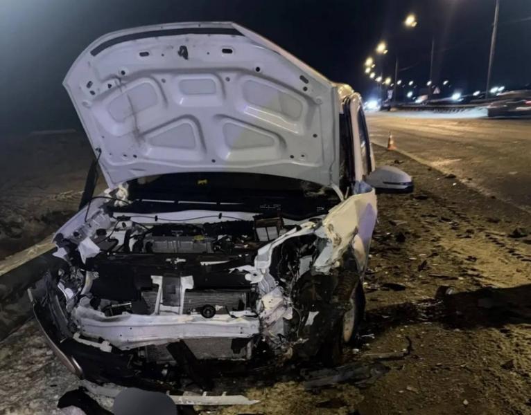 Водитель погиб во встречном столкновении в Грачёвском округе