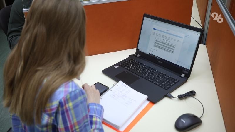 За работу 23 февраля россияне могут получить отгул либо двойную оплату труда