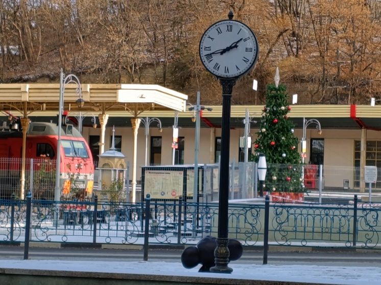 Зеркало судьбы: как цифры 0, 2 и 6 в датах и часах вещают о гармонии и переменах