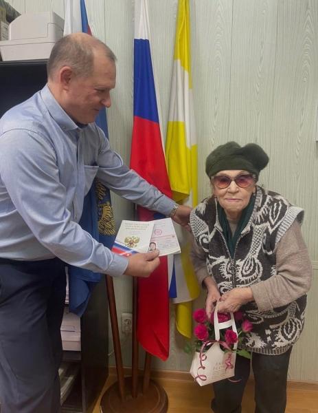 100-летняя уроженка Армении получила гражданство РФ на Ставрополье