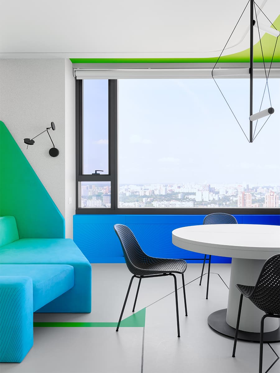 Интерьеры в технике колор-блокинг