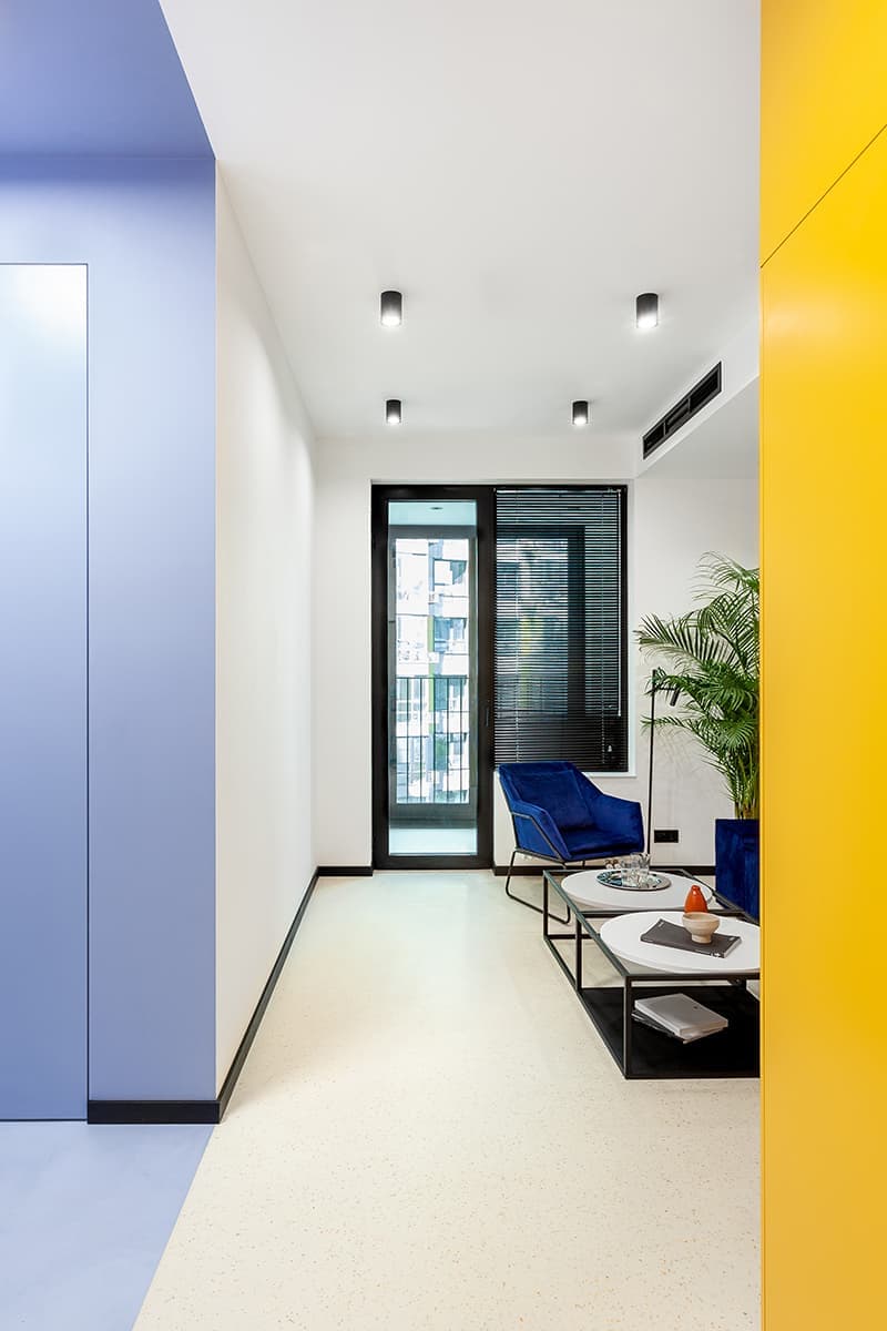 Интерьеры в технике колор-блокинг