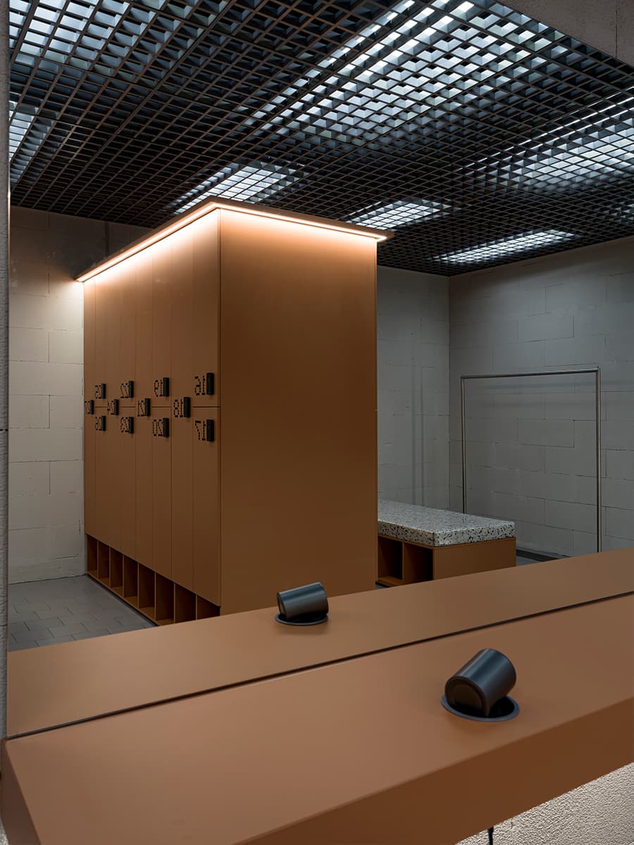 Выразительный интерьер московского клуба настольного тенниса — проект roomdesignburo