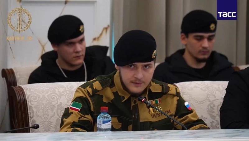 Адам Кадыров в погонах майона выступил перед командирами МВД в Чечне