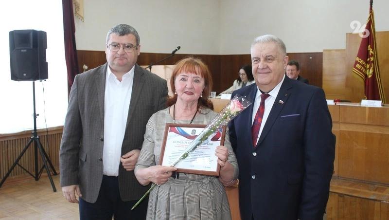 Активную пенсионерку-общественницу чествовали 8 марта в Степновском округе