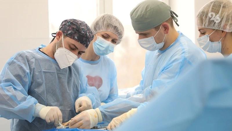 Червя достали из глаза пациентки врачи в Дагестане