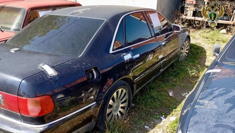 Девять бесхозных машин обратили в доход государства в Предгорье