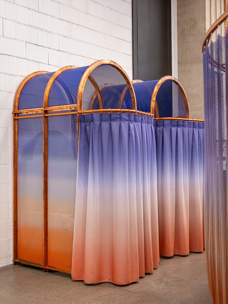 Фантазийный интерьер игрового центра в музее «ЗИЛАРТ» — проект архитектурного бюро UTRO