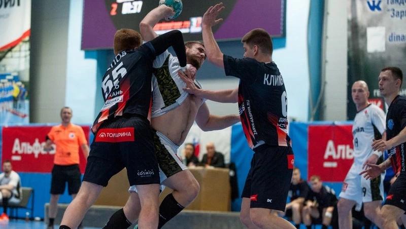 Гандболисты ставропольского &laquo;Виктора&raquo; отпраздновали победу в Астрахани