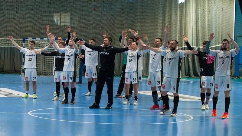 Гандболисты ставропольского &laquo;Виктора&raquo; отпраздновали победу в Астрахани