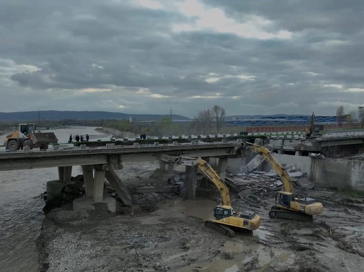 На месте разрушенного паводком моста в Аргуне построят новое восьмиполосное сооружение