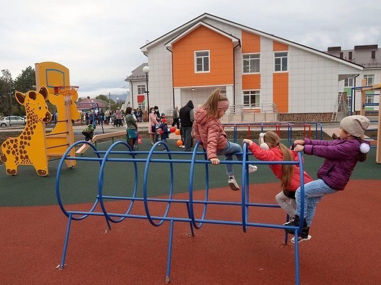 Осетия продолжит практику создания детских лагерей на базе сельских школ