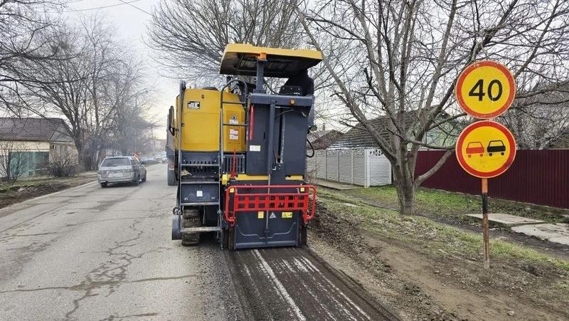 Партийцы проверяют, как идёт капремонт школ и дорог на Ставрополье