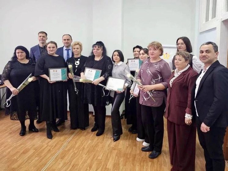 Преподаватель из Кисловодска стала финалистом краевого конкурса для педагогов школ искусств