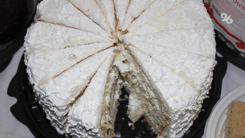 Продукты с высоким содержанием сахара усиливают сонливость &mdash; доцент Лебедева