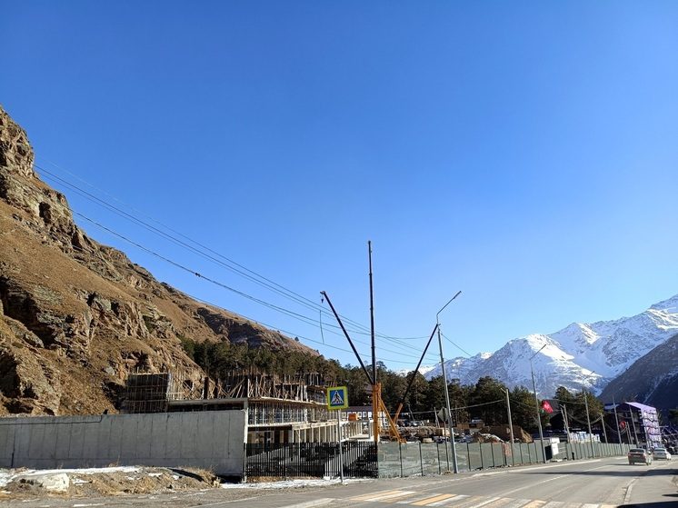 Строительство круглогодичного бассейна в Эльбрусском районе КБР завершат к майским праздникам