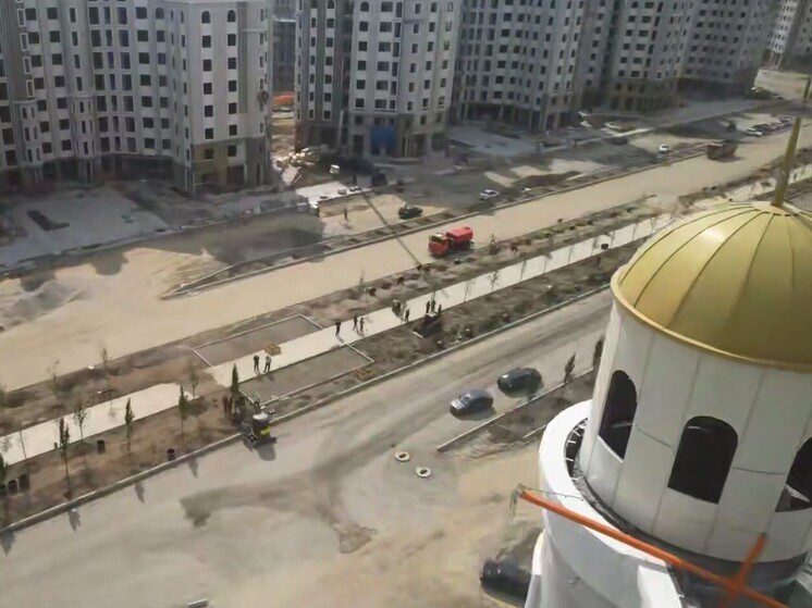 В Грозном завершается возведение каркасов зданий второй очереди района имени В.В.Путина