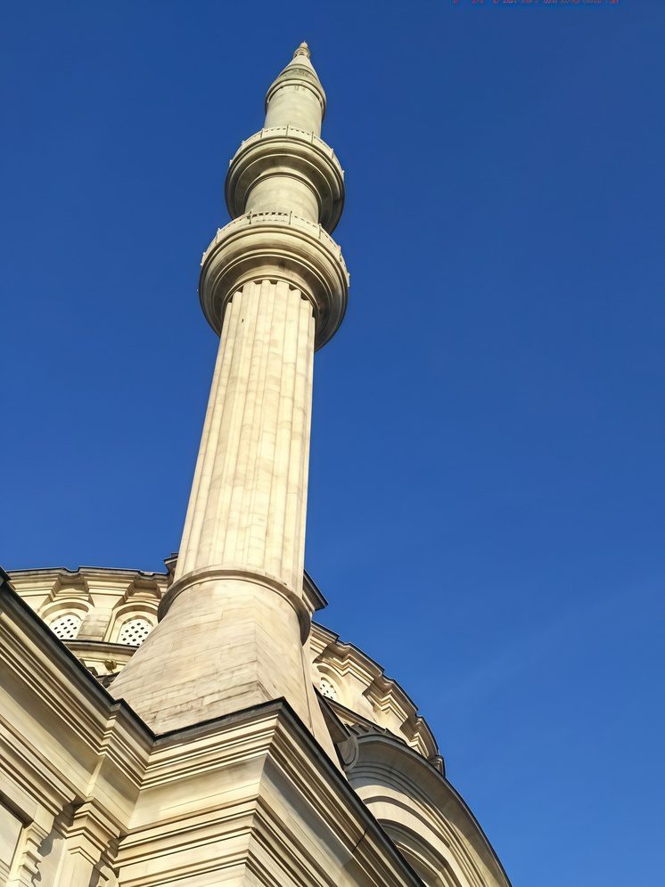 В Музее Востока открылась выставка арабо-мусульманской каллиграфии чеченского художника