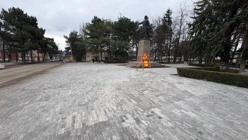 В Пятигорске продолжается благоустройство улиц и центра города
