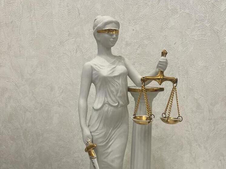 В Предгорном округе бывшая заведующая казенным учреждением обвиняется в мошенничестве