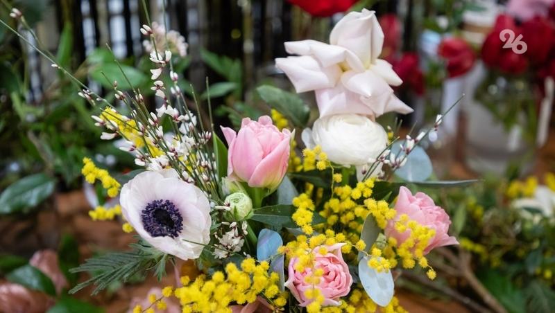 В Ставрополе в канун 8 Марта откроются 12 цветочных базаров