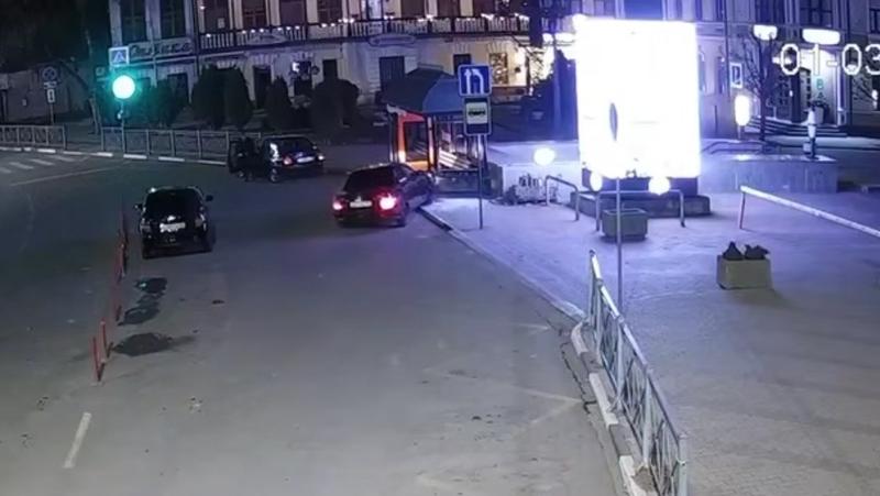 Водителя, сбившего новую остановку в Кисловодске, привлекут к ответственности