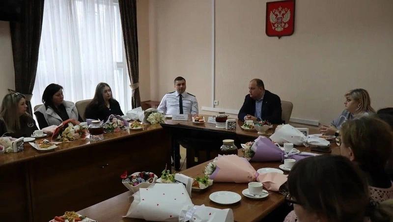 Встречи с жёнами и матерями бойцов СВО провели в округах Ставрополья