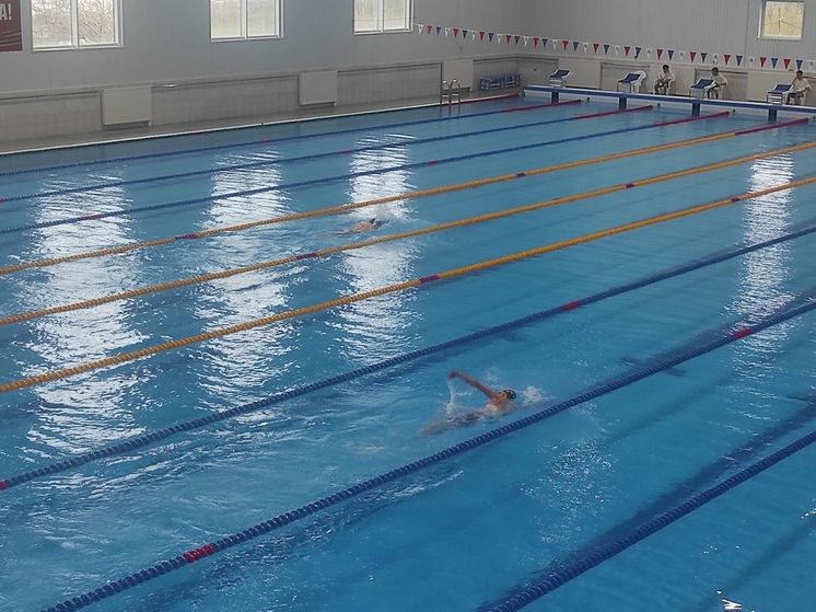 Выпускники Невинномысской школы «Рекорд» завоевали медали на Кубке Эльбруса по плаванию