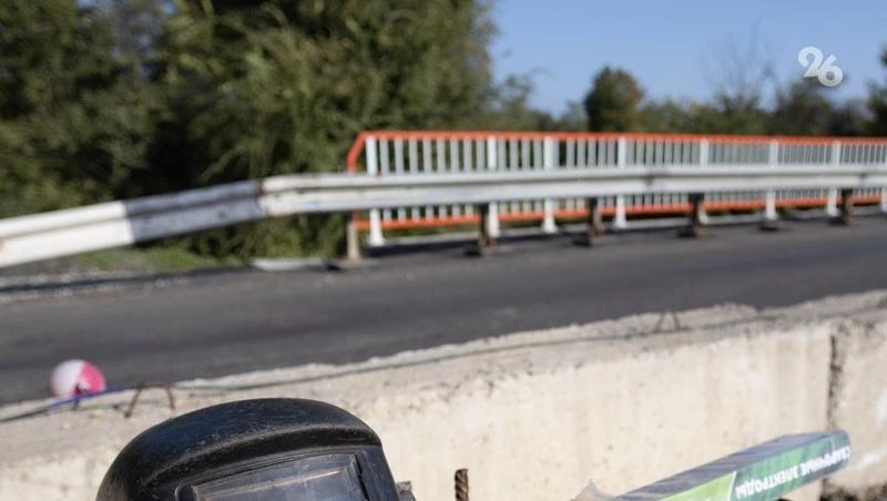 Зону возле парка аттракционов благоустраивают в Благодарном