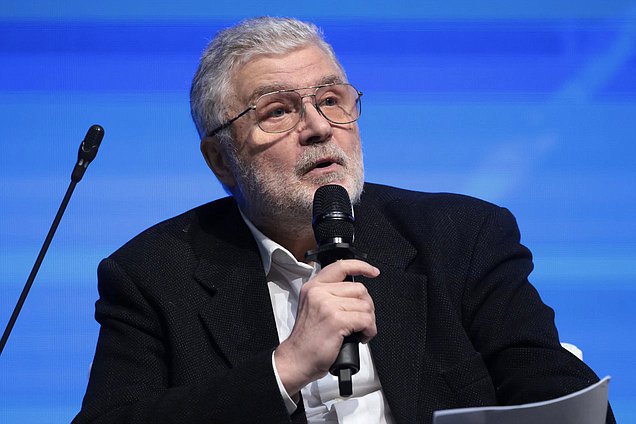 Писатель и сценарист Юрий Поляков