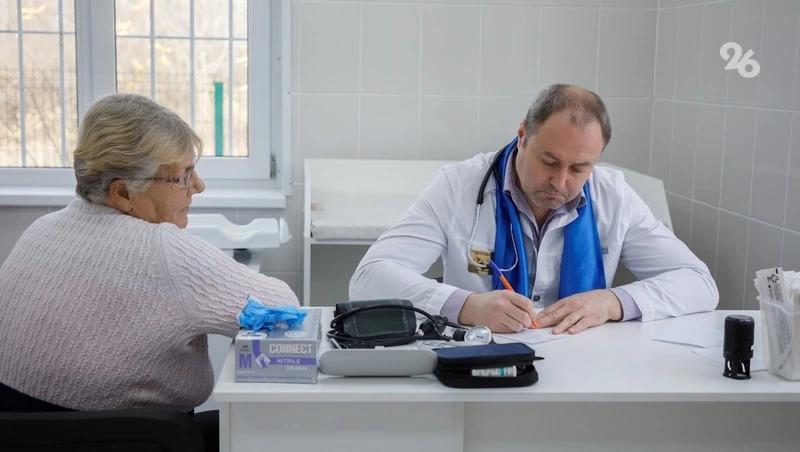 Более 60 жителей села Золотарёвка осмотрели врачи Ипатовской райбольницы