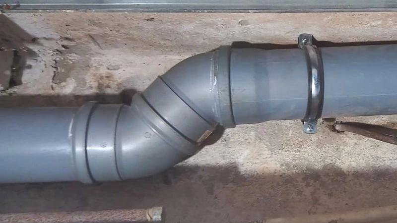 Чугунные стояки заменили на трубы из ПВХ в двух домах Минвод при капремонте