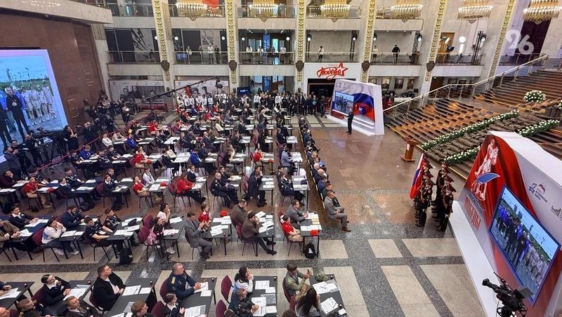 Два ставропольца приняли участие в &laquo;Диктанте Победы&raquo; и кибертурнире в Москве