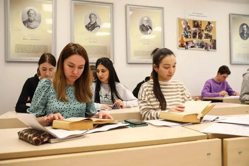 Формирование человека-патриота: эксперты СКФУ обсудили подходы к воспитанию молодёжи в телепроекте «Кавказ - пресс-центр»  Ставрополь (Кавказ)1