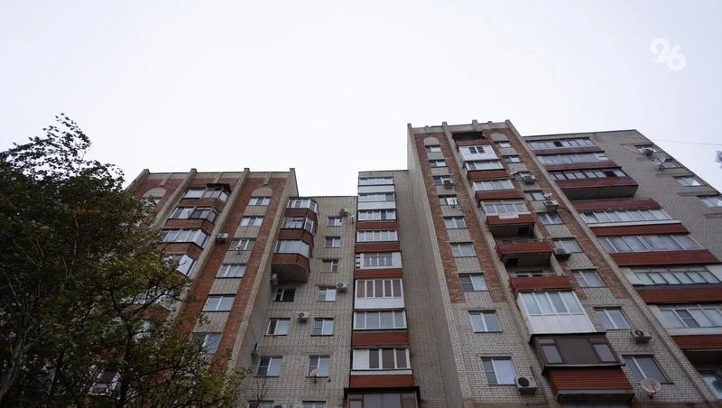 Кровлю фасад и инженерные сети обновят в двух домах Левокумского округа