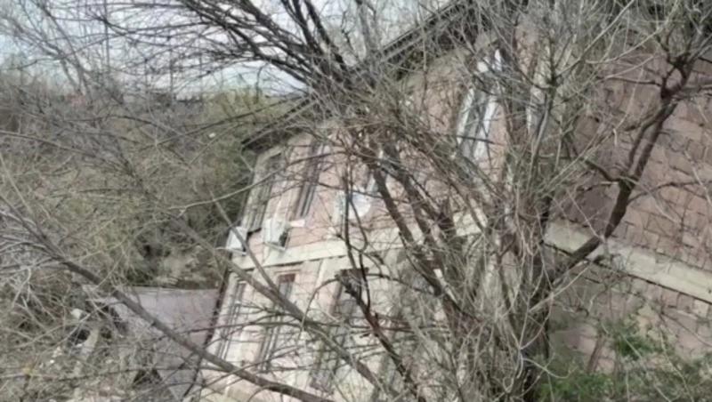 Многоквартирный дом на улице Перова в Махачкале обрушился после затопления