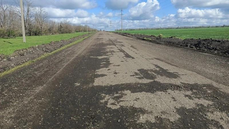 На Ставрополье начали ремонт 2,5 км дороги из Мокрой Балки в Новоалександровск