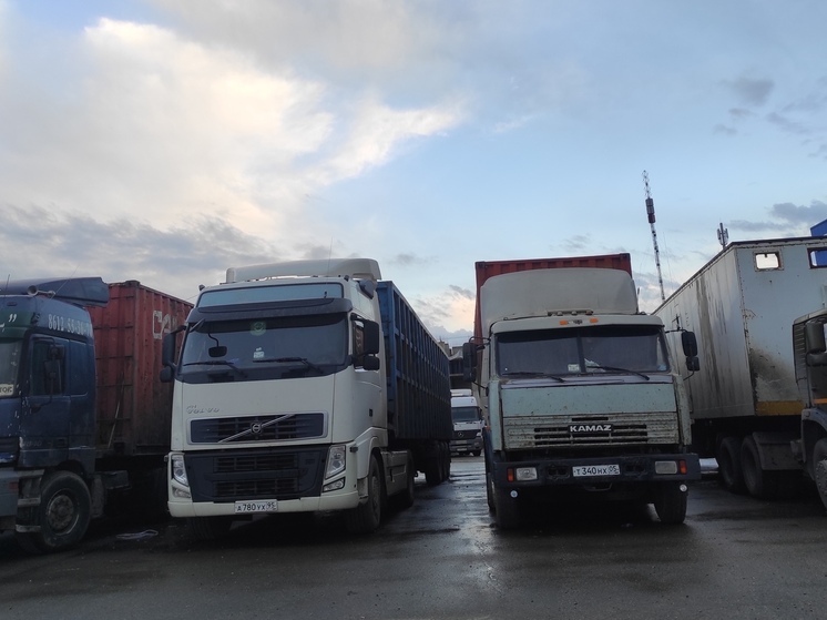 На участке Владикавказ – Ларс разрешили движение, кроме фур