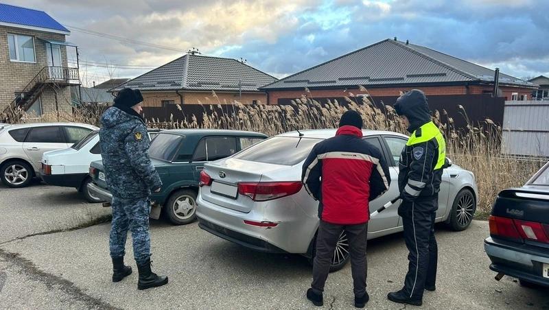 Приставы забрали машину жителя Ставрополья за 120 штрафов и кредит на 3,5 млн