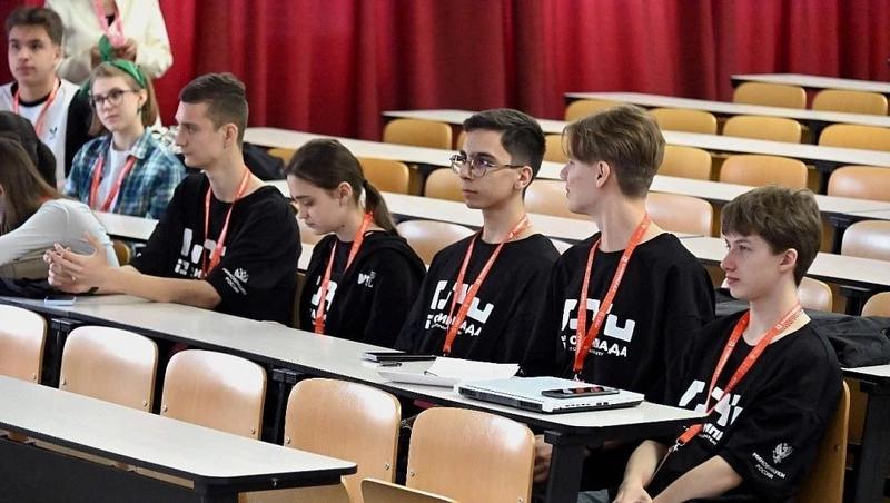 Школьники СКФО состязались в олимпиаде по предпринимательству в Пятигорске