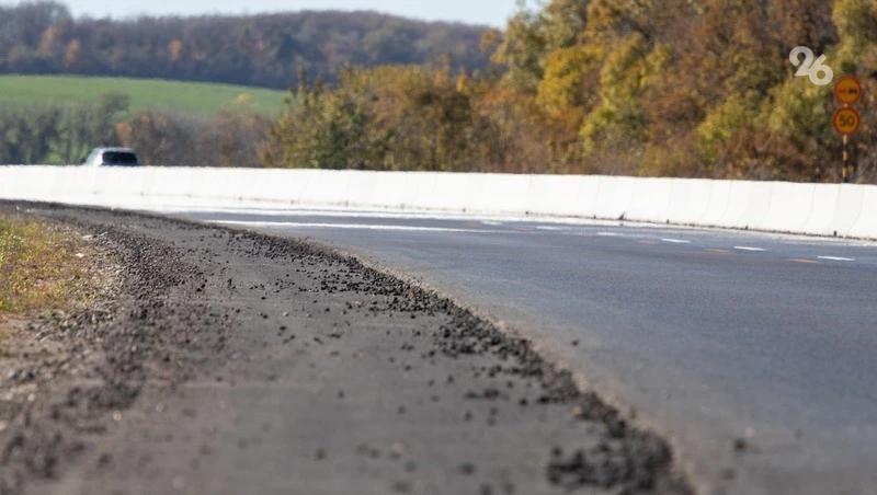 Скала рухнула на трассу, соединяющую горные районы Дагестана с Чечнёй