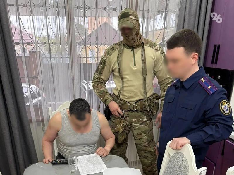 Ставропольского налоговика поймали на взятке в 100 тыс. за отсутствие терминала