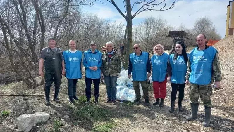 Устье реки Бугунты очистили от мусора в Ессентуках